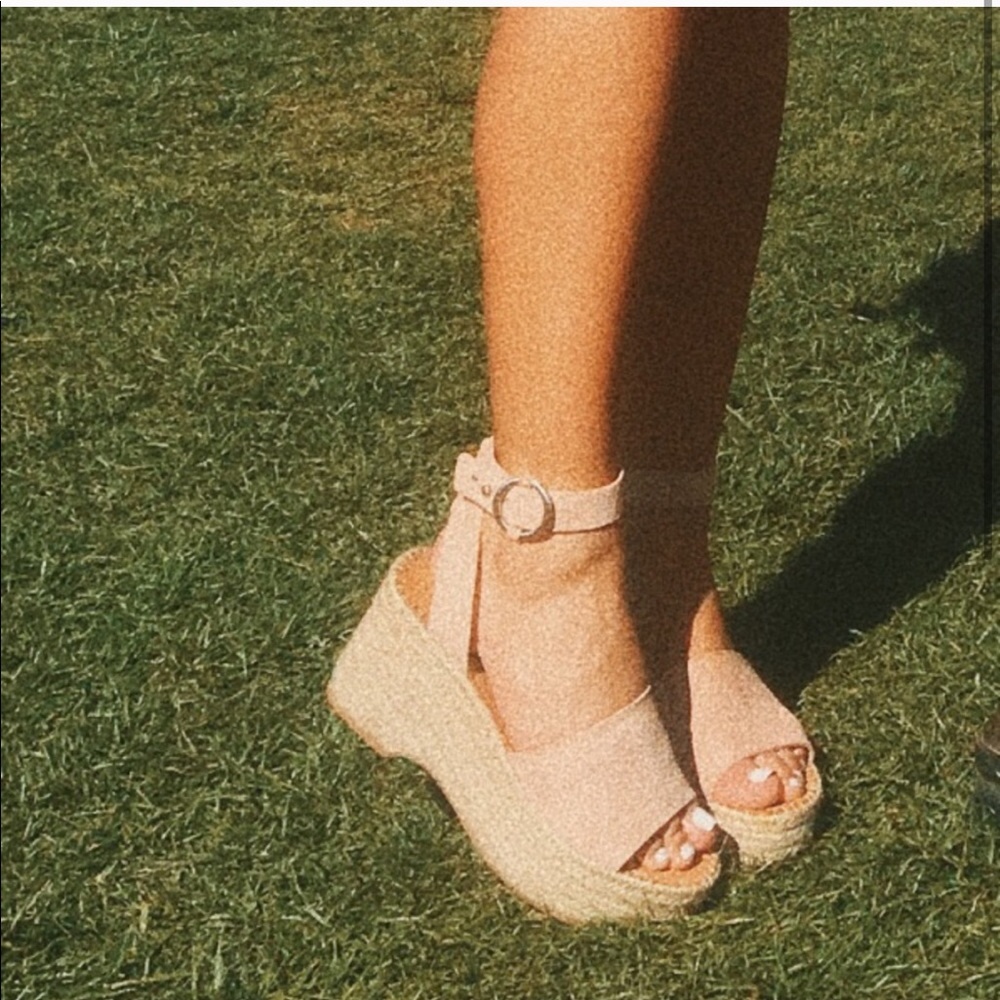 Dolce Vita Lesly Wedge Sandal